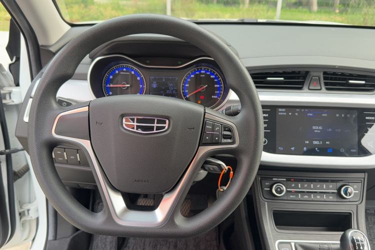 Used Geely Auto Vision 2020 1.5L Manual Value Edition Interior 4