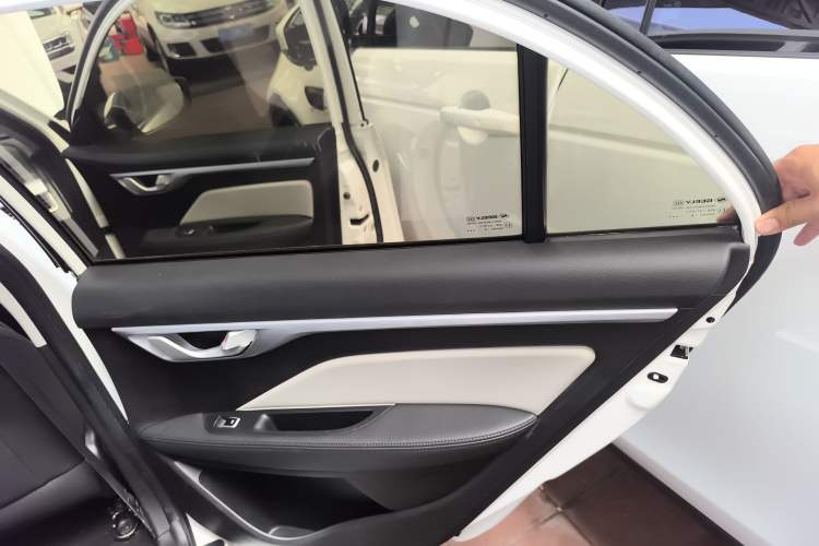 Used Geely Auto Vision 2020 Revised Version 1.5L CVT Asian Games Edition Interior 6