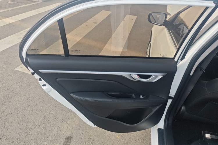 Used Geely Auto Vision 2020 1.5L Manual Asian Games Edition Interior 8