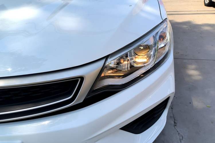 Used Geely Auto Vision 2020 1.5L CVT Value Edition Left Front Headlight