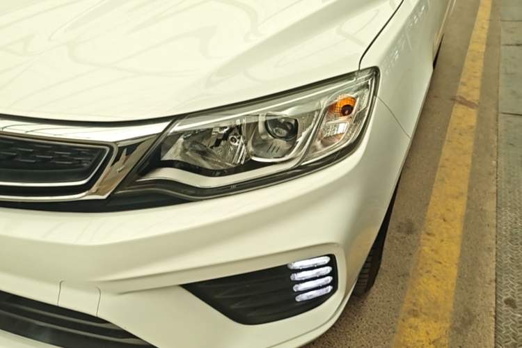 Used Geely Auto Vision 2020 Revised Version 1.5L CVT Asian Games Edition Left Front Headlight
