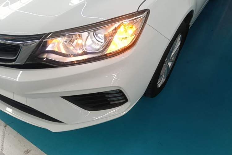 Used Geely Auto Vision 2020 Revised Version 1.5L CVT Asian Games Edition Left Front Headlight