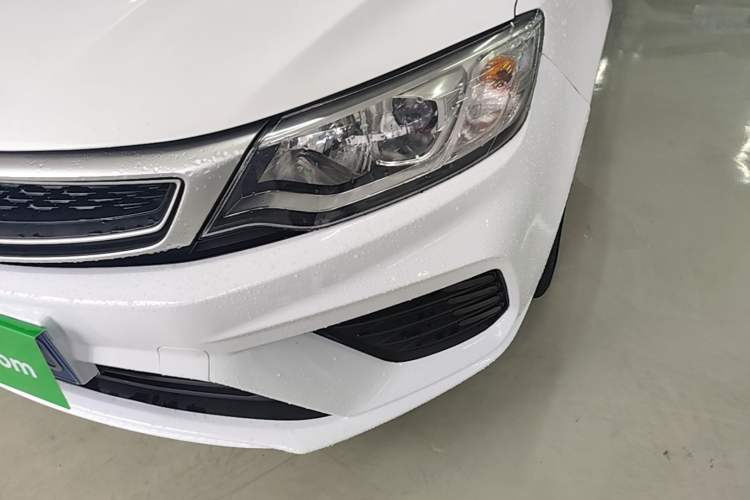 Used Geely Auto Vision 2020 1.5L CVT Value Edition Left Front Headlight