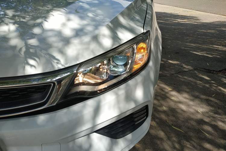 Used Geely Auto Vision 2020 Revised Version 1.5L CVT Asian Games Edition Left Front Headlight