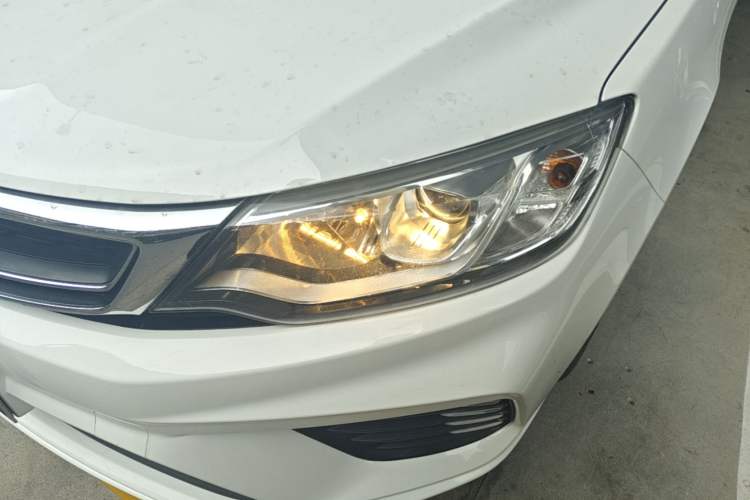 Used Geely Auto Vision 2020 Revised Version 1.5L CVT Asian Games Edition Left Front Headlight