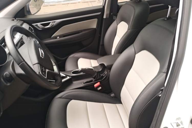 Used Geely Auto Vision 2020 Revised Version 1.5L CVT Asian Games Edition Left Front Seat