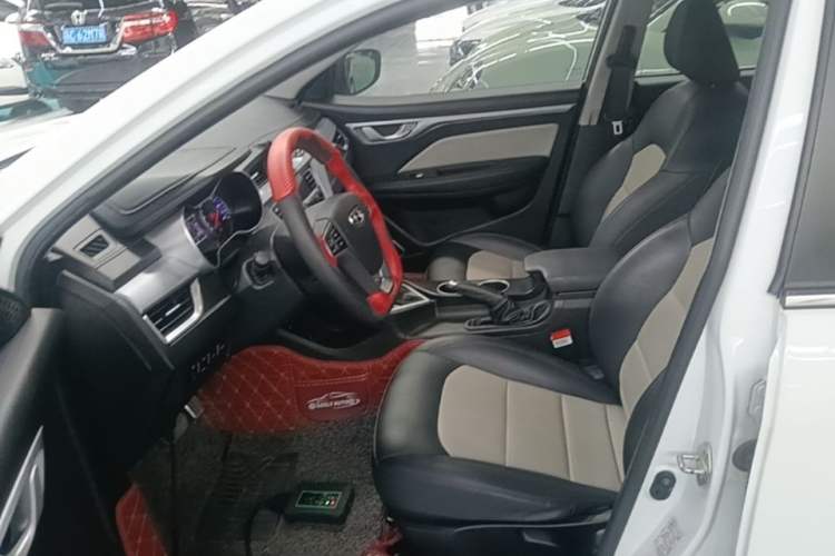 Used Geely Auto Vision 2020 Revised Version 1.5L CVT Asian Games Edition Left Front Seat