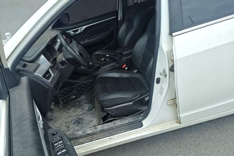 Used Geely Auto Vision 2020 Revised 1.5L Manual Asian Games Edition Left Front Seat