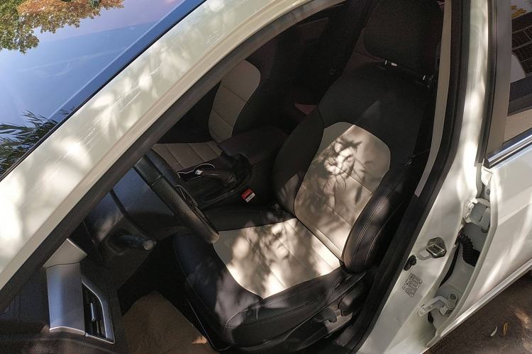 Used Geely Auto Vision 2020 Revised Version 1.5L CVT Asian Games Edition Left Front Seat