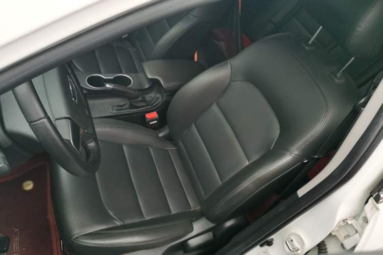 Used Geely Auto Vision 2020 Revised 1.5L Manual Asian Games Edition Left Front Seat