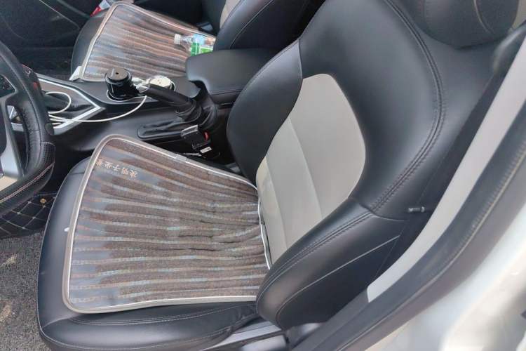 Used Geely Auto Vision 2020 Revised Version 1.5L CVT Asian Games Edition Left Front Seat