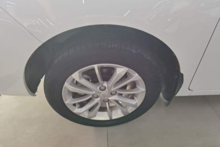 Used Geely Auto Vision 2020 Revised 1.5L Manual Asian Games Edition Left Front Wheel Hub