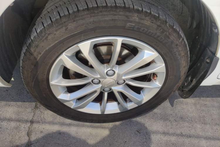 Used Geely Auto Vision 2020 Revised 1.5L Manual Asian Games Edition Left Front Wheel Hub