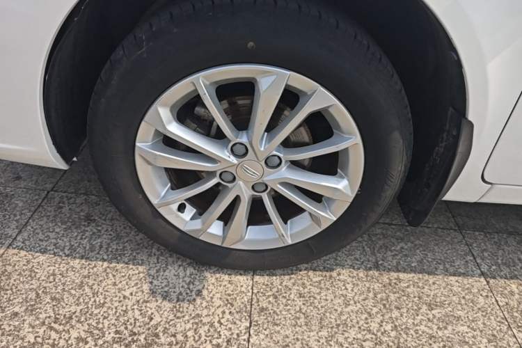 Used Geely Auto Vision 2020 1.5L CVT Value Edition Left Front Wheel Hub