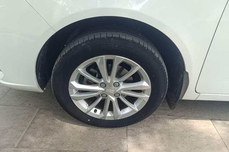 Used Geely Auto Vision 2020 1.5L CVT Value Edition Left Front Wheel Hub