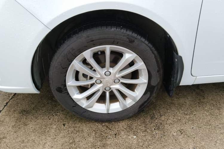 Used Geely Auto Vision 2020 Revised Version 1.5L CVT Asian Games Edition Left Front Wheel Hub