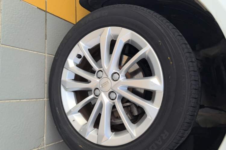 Used Geely Auto Vision 2020 1.5L CVT Value Edition Left Front Wheel Hub