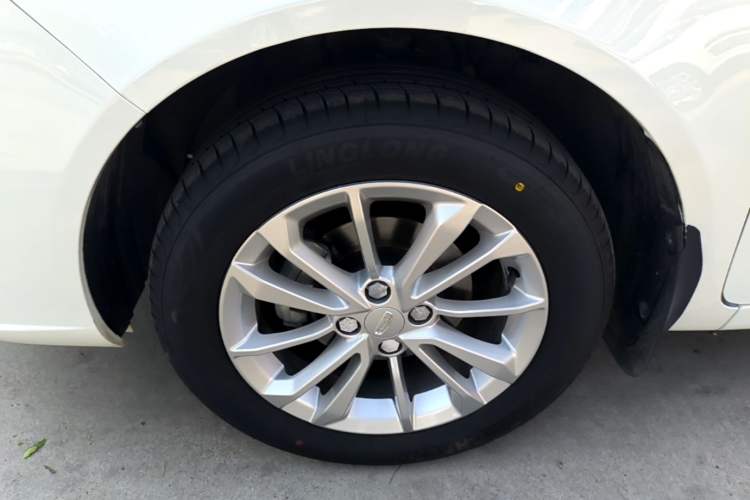 Used Geely Auto Vision 2020 1.5L CVT Value Edition Left Front Wheel Hub