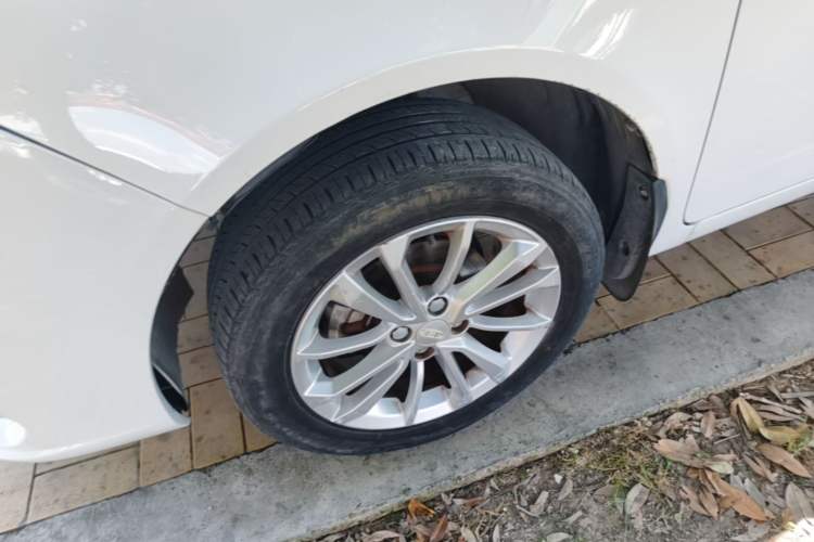 Used Geely Auto Vision 2020 1.5L Manual Value Edition Left Front Wheel Hub