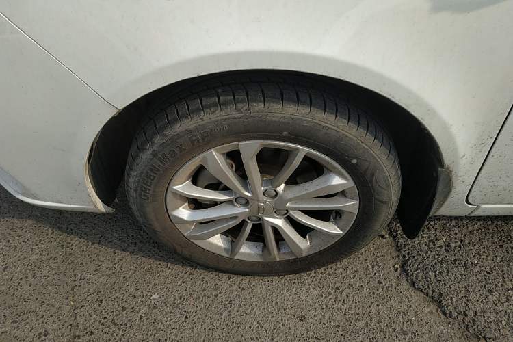 Used Geely Auto Vision 2020 Revised Version 1.5L CVT Asian Games Edition Left Front Wheel Hub