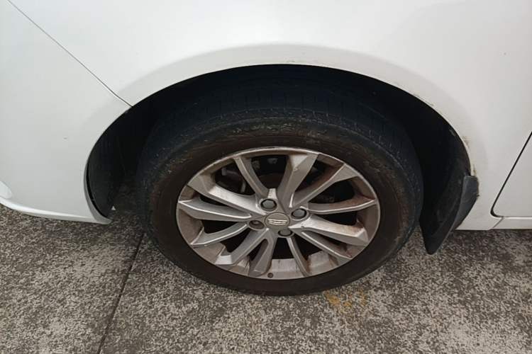 Used Geely Auto Vision 2020 Revised 1.5L Manual Asian Games Edition Left Front Wheel Hub