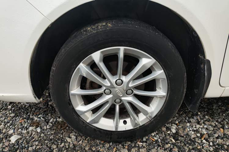Used Geely Auto Vision 2020 Revised 1.5L Manual Asian Games Edition Left Front Wheel Hub