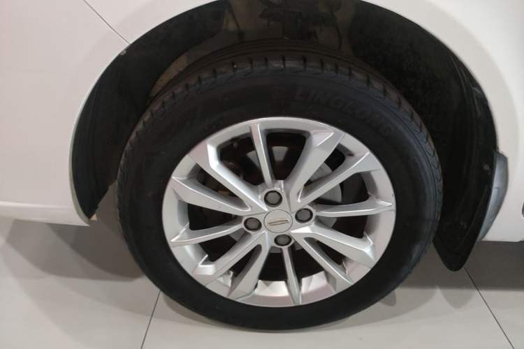 Used Geely Auto Vision 2020 Revised 1.5L Manual Asian Games Edition Left Front Wheel Hub