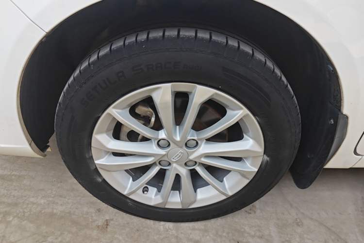 Used Geely Auto Vision 2020 1.5L CVT Asian Games Edition Left Front Wheel Hub