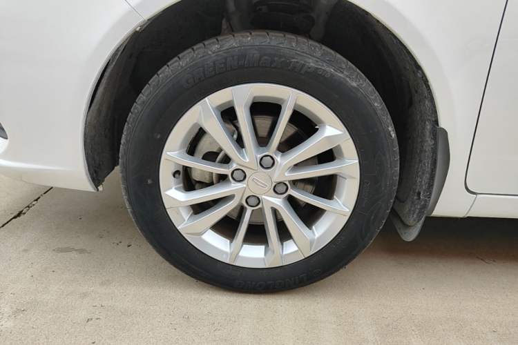 Used Geely Auto Vision 2020 1.5L CVT Value Edition Left Front Wheel Hub