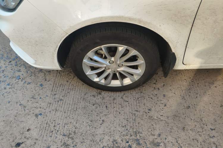 Used Geely Auto Vision 2020 Revised Version 1.5L CVT Asian Games Edition Left Front Wheel Hub