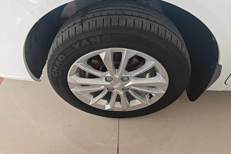 Used Geely Auto Vision 2020 Revised 1.5L Manual Asian Games Edition Left Front Wheel Hub