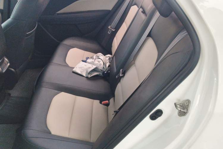 Used Geely Auto Vision 2020 Revised Version 1.5L CVT Asian Games Edition Left Rear Seat