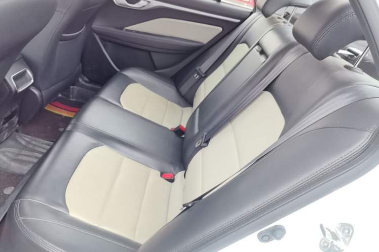 Used Geely Auto Vision 2020 Revised Version 1.5L CVT Asian Games Edition Left Rear Seat