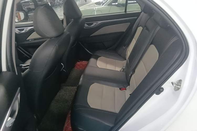 Used Geely Auto Vision 2020 Revised Version 1.5L CVT Asian Games Edition Left Rear Seat