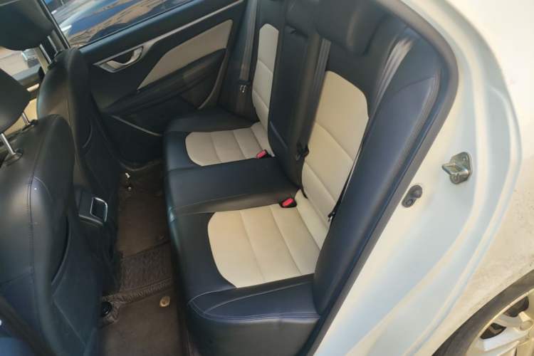 Used Geely Auto Vision 2020 Revised Version 1.5L CVT Asian Games Edition Left Rear Seat