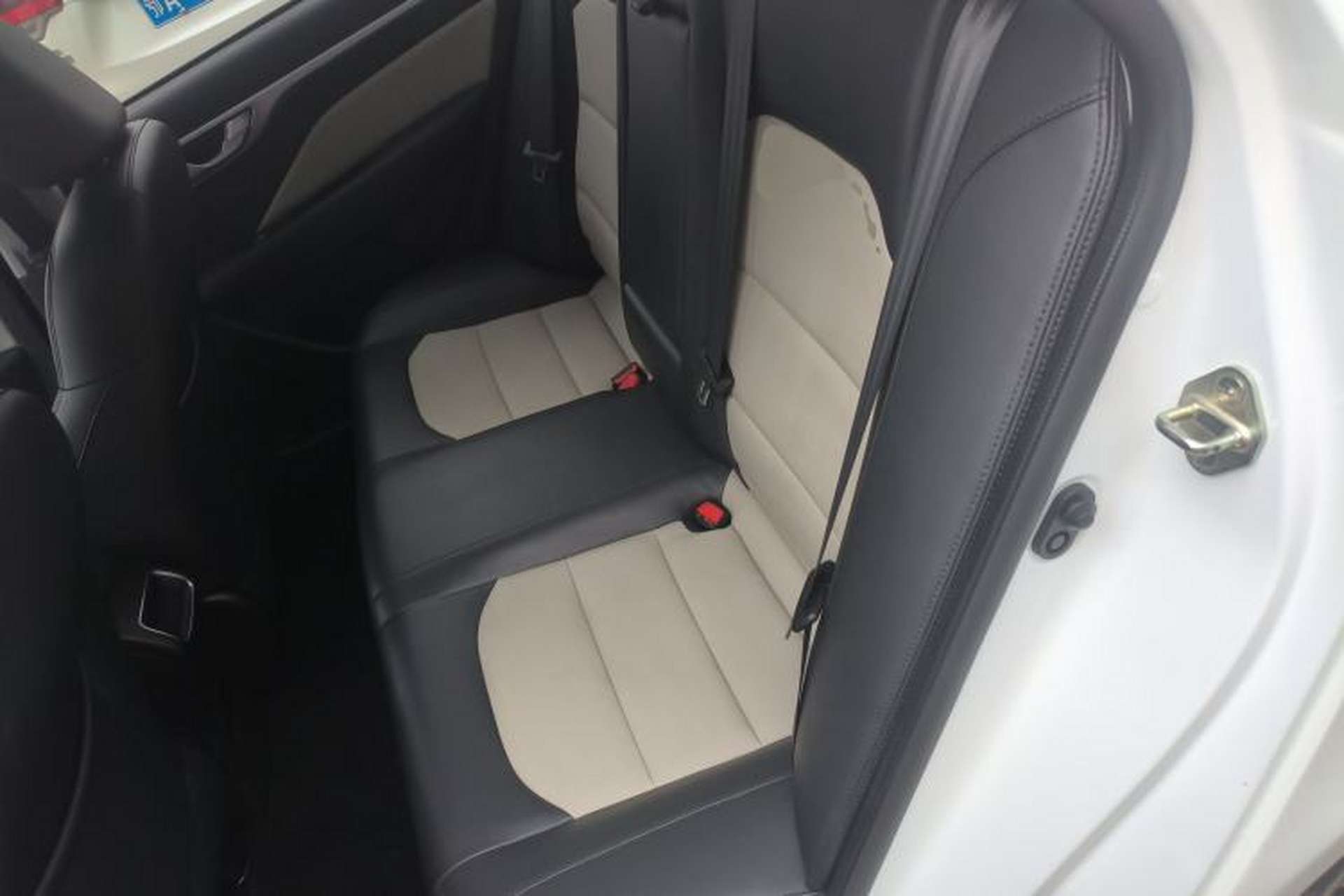 Used Geely Auto Vision 2020 Revised Version 1.5L CVT Asian Games Edition Left Rear Seat
