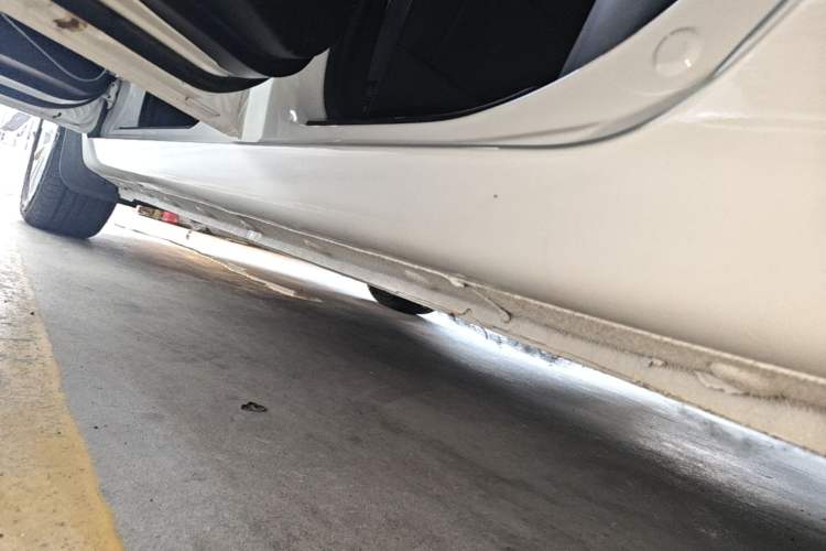 Used Geely Auto Vision 2020 Revised 1.5L Manual Asian Games Edition Left Side Sill