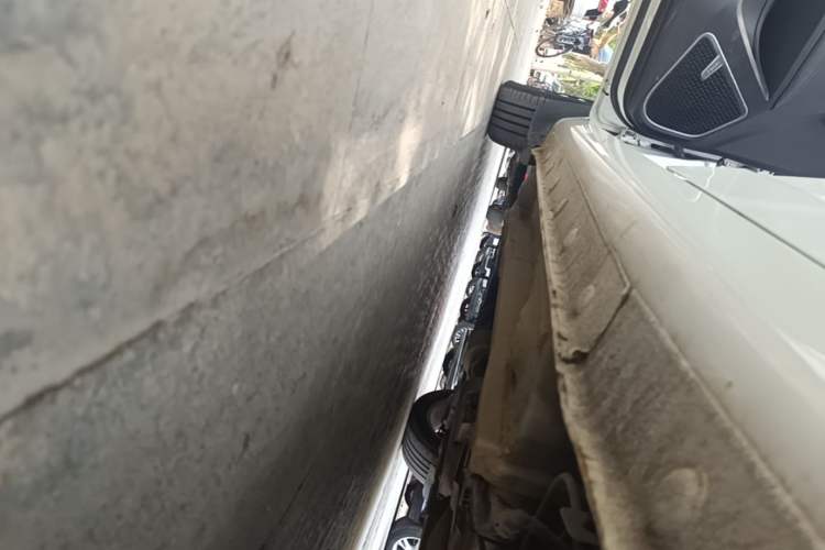 Used Geely Auto Vision 2020 1.5L CVT Value Edition Left Side Sill