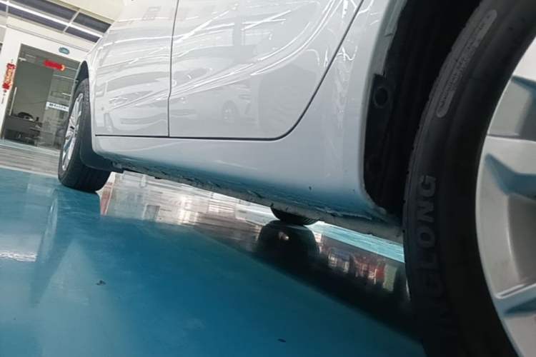 Used Geely Auto Vision 2020 Revised Version 1.5L CVT Asian Games Edition Left Side Sill