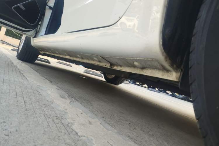 Used Geely Auto Vision 2020 Revised Version 1.5L CVT Asian Games Edition Left Side Sill