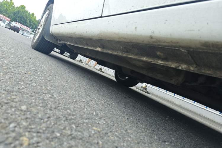 Used Geely Auto Vision 2020 Revised 1.5L Manual Asian Games Edition Left Side Sill