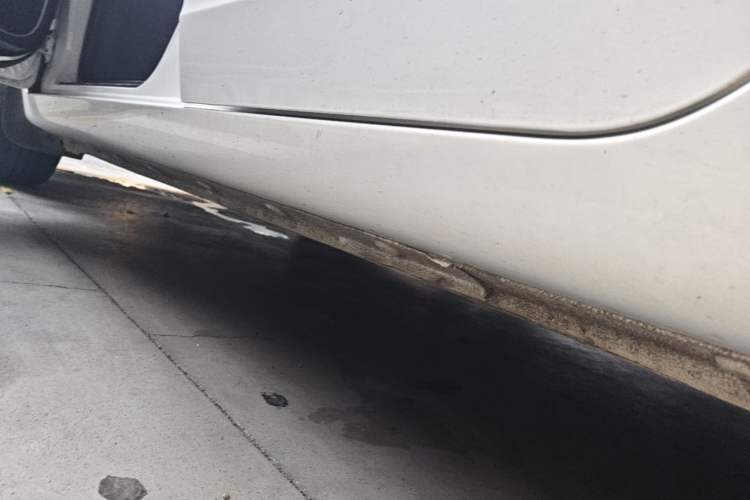 Used Geely Auto Vision 2020 Revised Version 1.5L CVT Asian Games Edition Left Side Sill