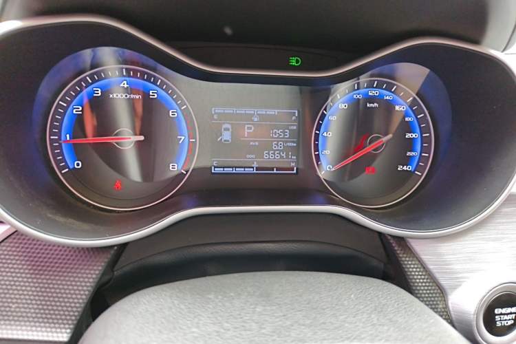 Used Geely Auto Vision 2020 Revised 1.5L CVT Luxury Version Odometer Close Up