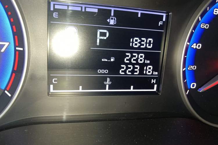 Used Geely Auto Vision 2020 1.5L CVT Asian Games Edition Odometer Close Up