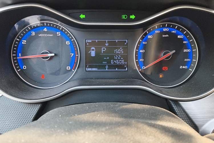 Used Geely Auto Vision 2020 Revised 1.5L CVT Luxury Version Odometer Close Up
