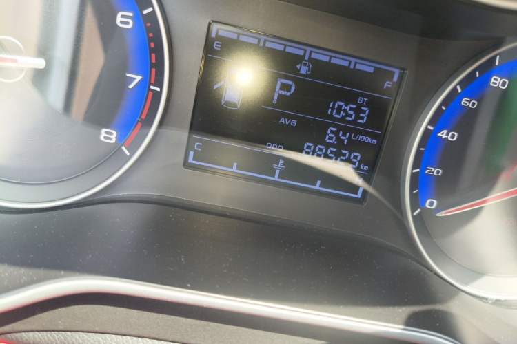 Used Geely Auto Vision 2020 Revised Version 1.5L CVT Asian Games Edition Odometer Close Up