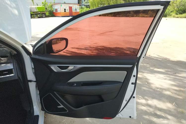 Used Geely Auto Vision 2020 Revised Version 1.5L CVT Asian Games Edition Right Front Door Interior