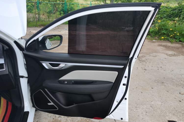 Used Geely Auto Vision 2020 1.5L CVT Asian Games Edition Right Front Door Interior
