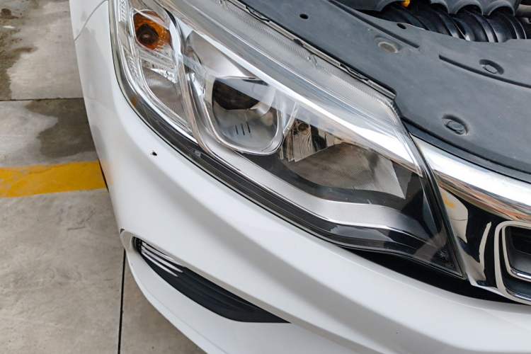 Used Geely Auto Vision 2020 Revised 1.5L CVT Luxury Version Right Front Headlight