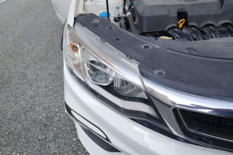 Used Geely Auto Vision 2020 1.5L CVT Asian Games Edition Right Front Headlight